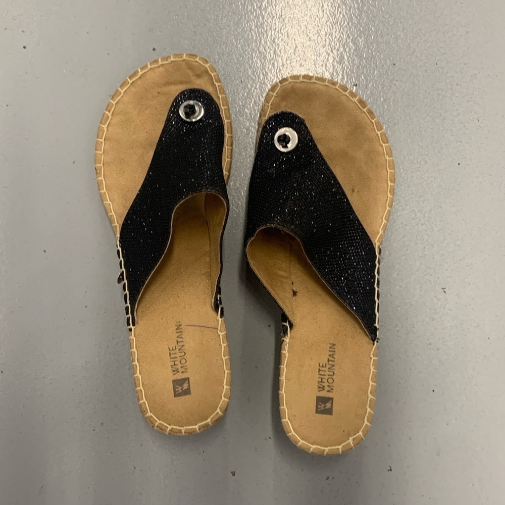 White Mountain Brand Thong Sandals - Picture 2 of 10